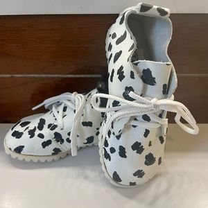 LiLi Collection cow print toddler leather shoes.